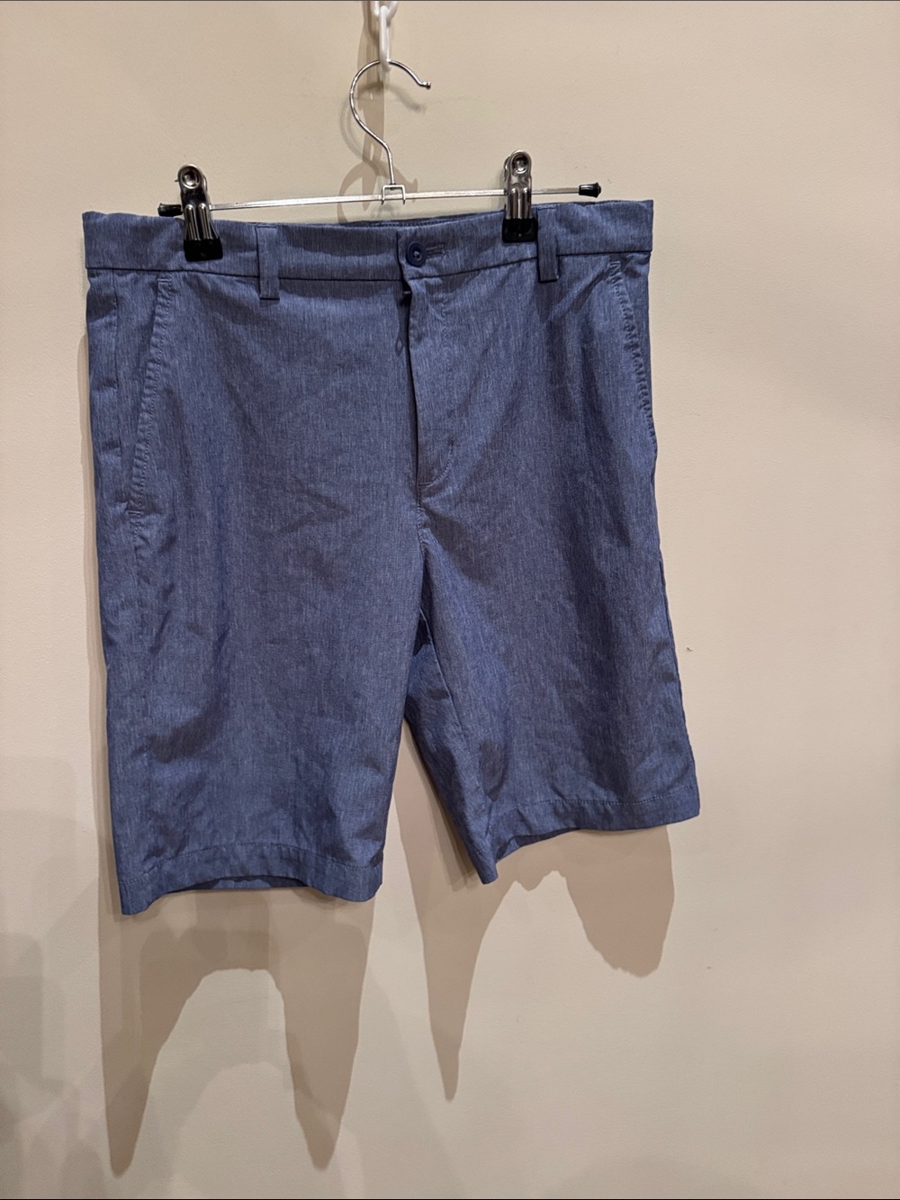 Vineyard Vines Chambray Flat-Front Shorts in Blue